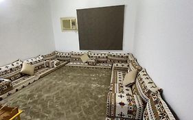 شقة فاخرةبمدخل خاص